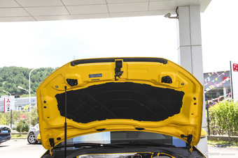 2016款奥迪Q3 1.4T自动30TFSI风尚型