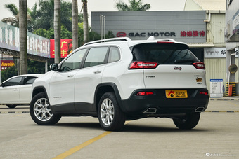 2017款自由光2.4L自动领先版