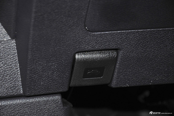 2016款哈弗H2 1.5T手动两驱精英型 经典黑