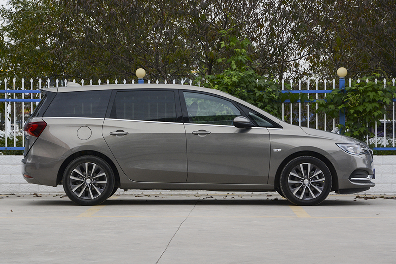 2018款别克GL6 1.3T自动18T尊贵型6座