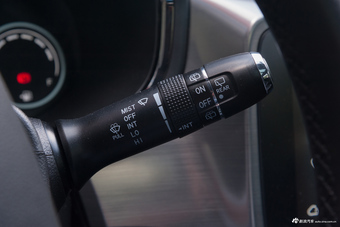 2018款瑞虎8 1.5T自动尊贵型 5座