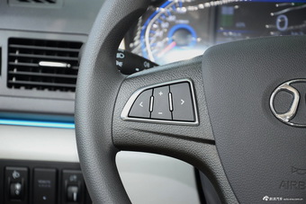 2016款北汽新能源EV160 电动轻秀版