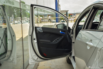 2016款起亚K3 1.6L手动GL