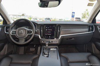 	2017款沃尔沃V90 Cross Country 2.0T自动T5 AWD智远版