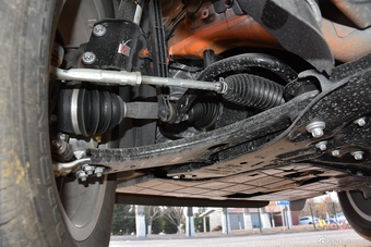 2017款自由侠2.0L自动四驱越能版