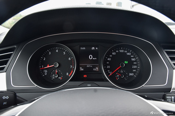 2018款迈腾1.4T自动280TSI DSG越享型