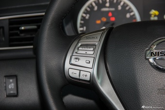 2016款新骐达 1.6L自动智尊版