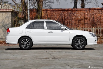 2017款V3菱悦1.5L手动基本型