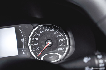 2016款自由侠1.4T自动高能版