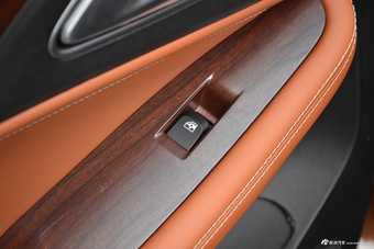 2017款宝骏560律动版1.5T手动乐享型