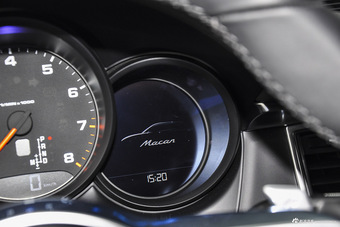 2016款保时捷Macan 2.0T自动