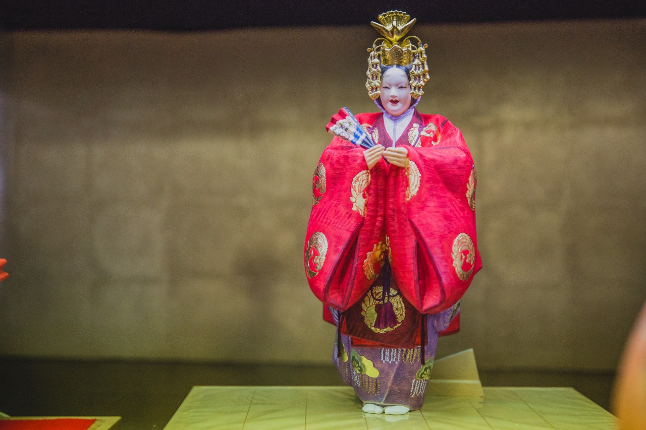 LEXUS雷克萨斯匠心之旅  博多人形 上色工艺见学