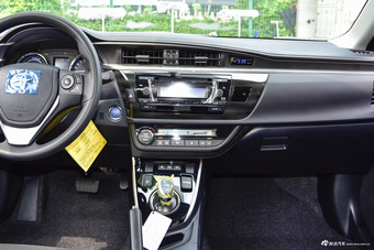 2016款雷凌双擎1.8L自动精英天窗版