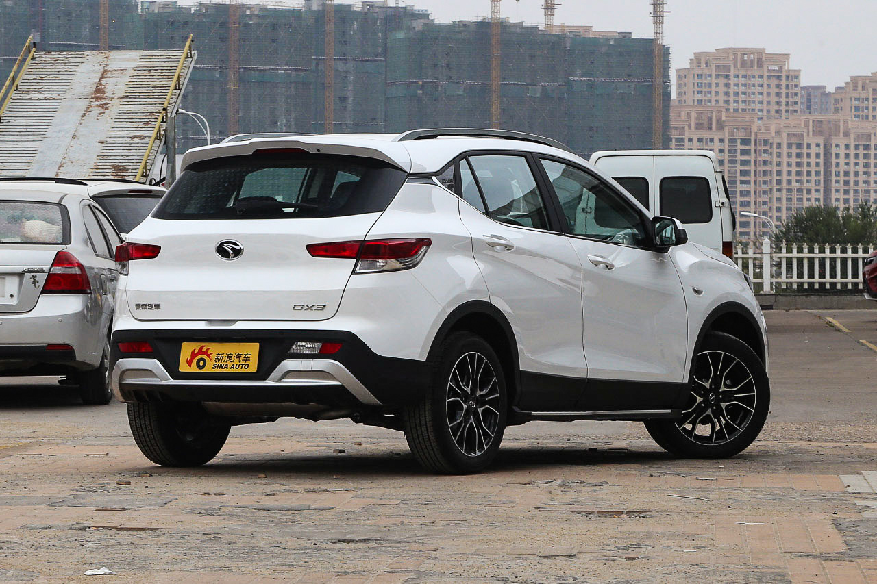 2018款东南DX3 SRG 1.5T手动尊贵型