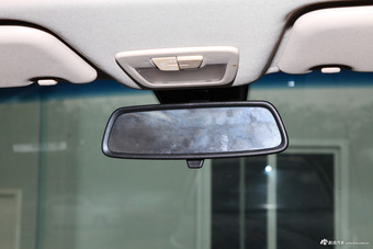 2017款宝骏560 1.5T DCT尊享型