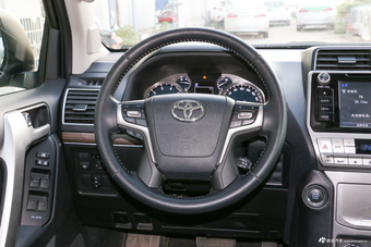 2018款普拉多3.5L自动TX-L后挂备胎