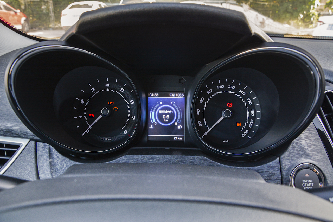 2017款艾瑞泽7 1.5T手动致尚版 