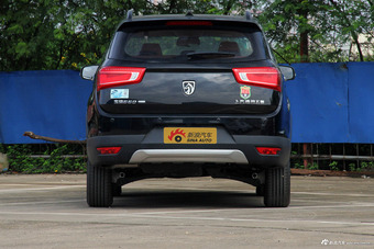 2017款宝骏560律动版1.5T手动尊享型