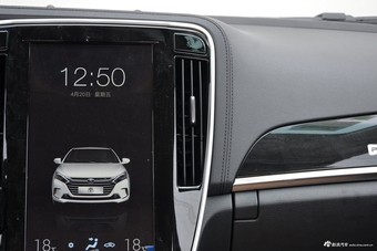 2018款比亚迪秦EV450 智联尊尚型