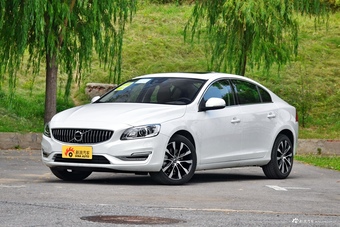2019款沃尔沃S60L 1.5T自动T3智进版图片