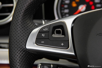 2017款奔驰E级2.0T自动 300运动型