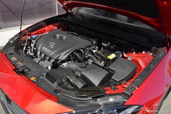 2018款马自达CX-4 2.5L自动四驱蓝天无畏版