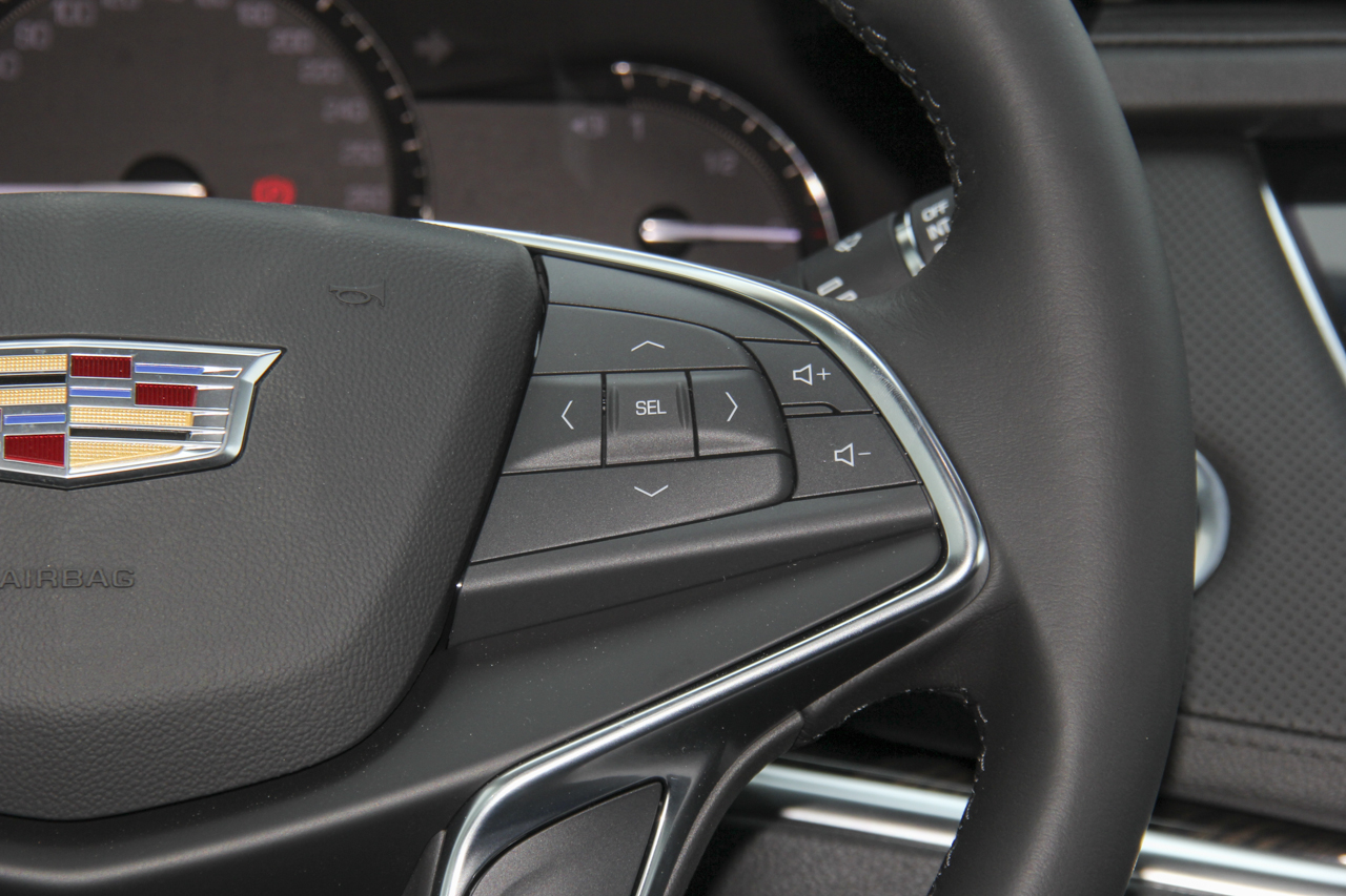 2018款XT5 2.0T自动25T技术型