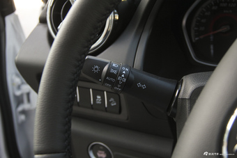 2018款东南DX3 1.5T自动尊贵型 