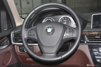 2015款宝马X5 2.0T自动xDrive28i