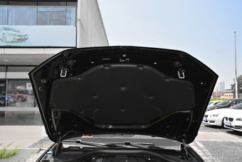 2018款宝马5系2.0T自动528Li上市特别版