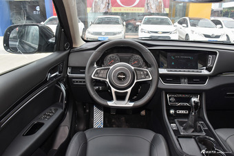 2017款众泰T600 Coupe 1.5T手动尊享型