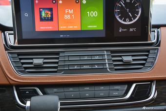 2018款上汽大通G10 PLUS 2.0T自动豪华行政版