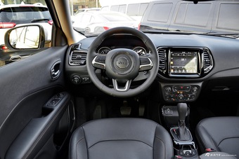 2017款指南者1.4T自动 200T臻享版