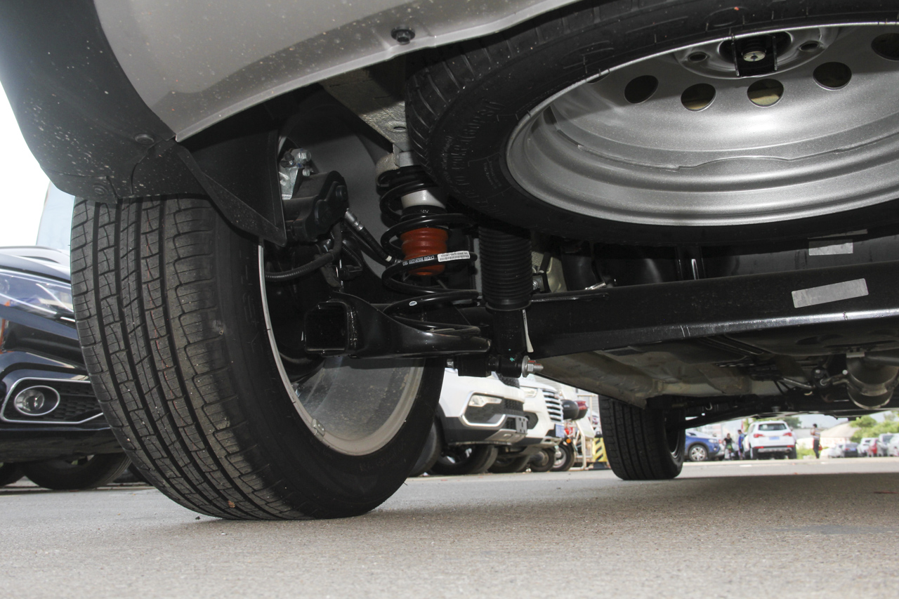 2017款猎豹CS91.5L自动风尚型 