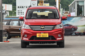 2016款北汽幻速H3F 1.5L手动豪华型7座