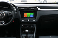 2017款名爵ZS 1.5L手动精英版 