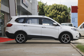 2018款斯威X7 1.5T手动豪华型7座