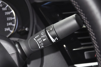 2015款思铂睿2.0L自动典藏版EXi-L