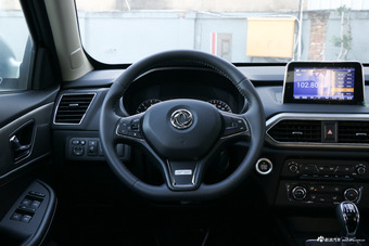 2018款风光S560 1.8L手动豪华型7座