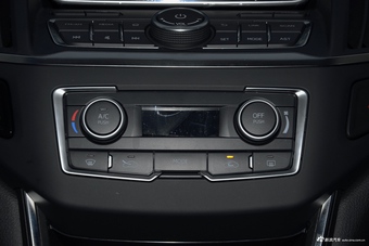 2017款东风风神AX5 1.4T 手动趣享型