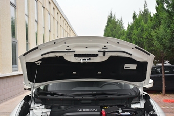 2019款奇骏2.5L自动四驱智联豪华版