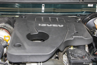 2015款中兴威虎TUV 2.8T手动柴油两驱超值版大双