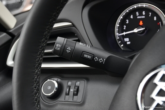 2019款别克GL6 1.3T自动18T互联尊贵型6座国VI