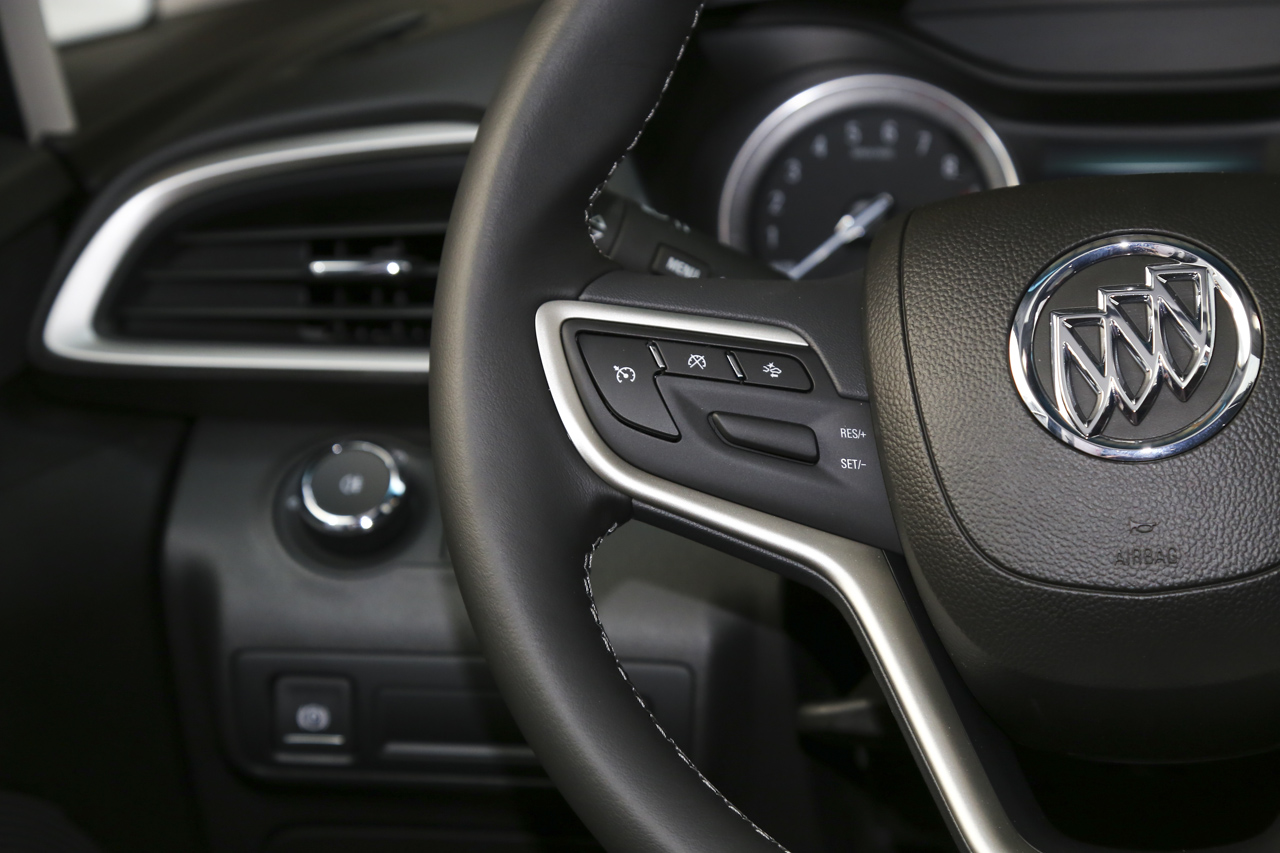 2018款别克GL6 1.3T自动18T豪华型6座 