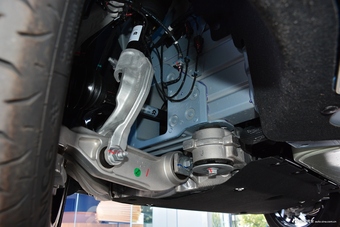 2018款蔚来ES8 创始版