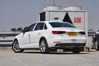 2017款奥迪A4L Plus 2.0T自动40TFSI风尚型