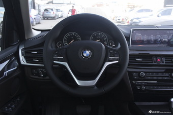 2017款 宝马X5 2.0T 自动xDrive28i