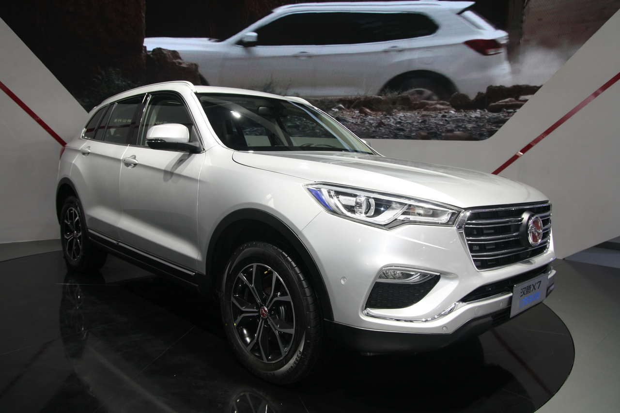 汉腾X7三擎混动版