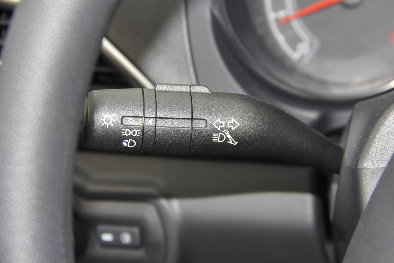 2016款名爵锐行1.5T自动超值豪华版