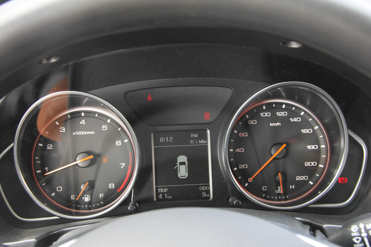 2016款汉腾X7 1.5T手动舒适型